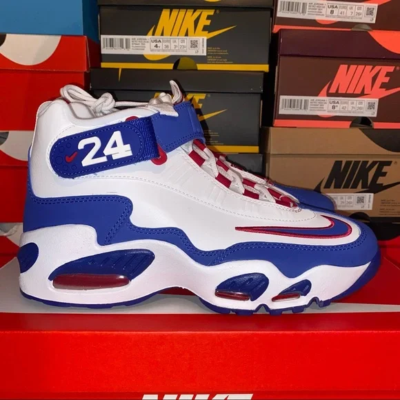 Nike Air Griffey Max 1 USA Mens Size 8 2022 Red White Blue USA Vibes Come To The Nike Air Griffey Max 1 main image 3